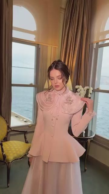 طقم وردي مع أبه كرستال